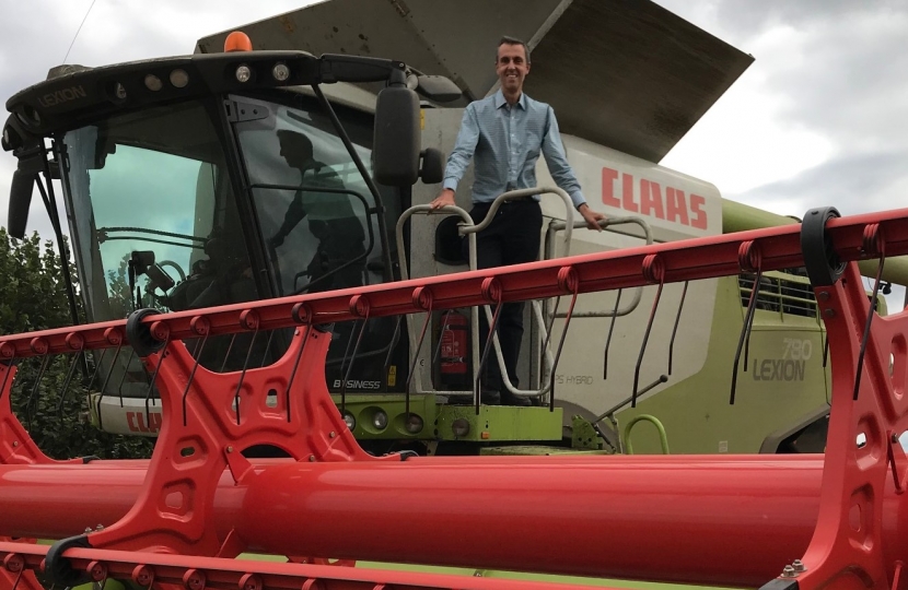 Bedfordshire Farmers host #yourharvest visit for Andrew Selous MP